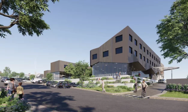 Community Hosptial Campaign Welcomes Community Bank Pledge