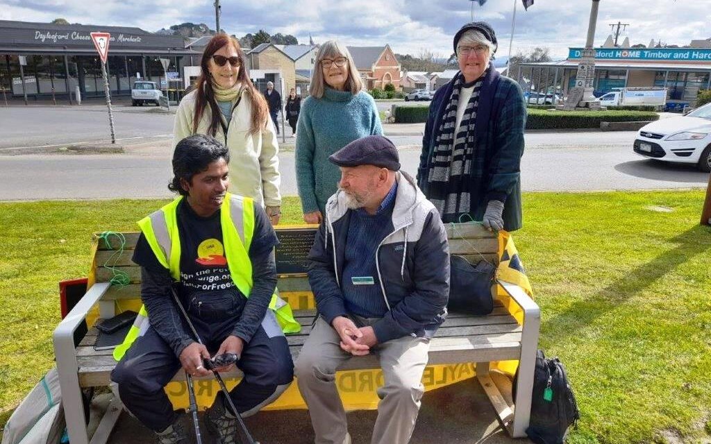 Neil Para Welcomed to Daylesford on His Marathon Walk to Sydney