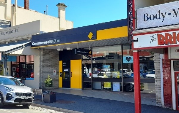 Daylesford Commonwealth Bank Reduces Opening Hours