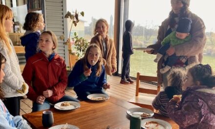 A Nourishing Start for Dharma School Students