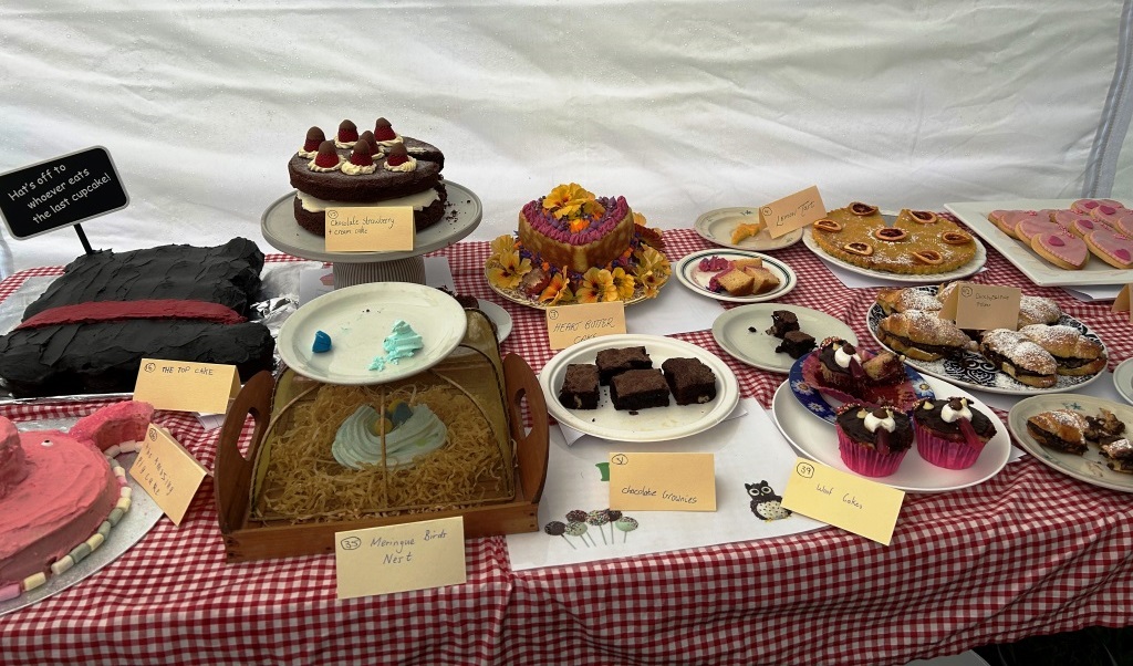 No Fake Cake News in Lyonville