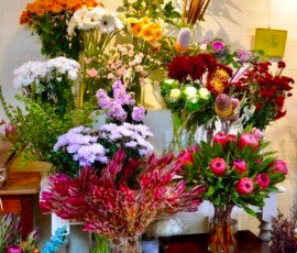 Flowers at Larkspur Florist. (Photo: Julie Higgs)
